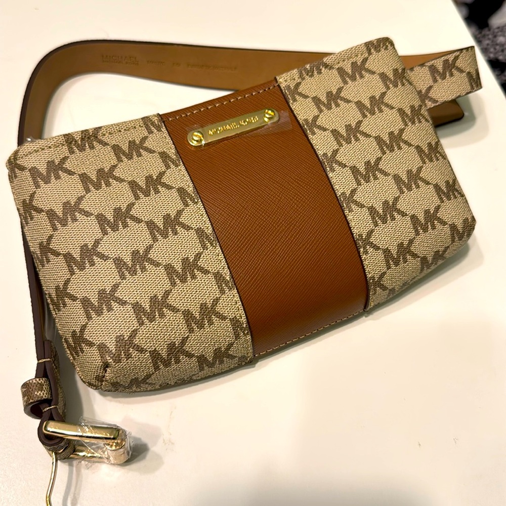 MICHAEL KORS belt bag - BNWT! SZ: S/M